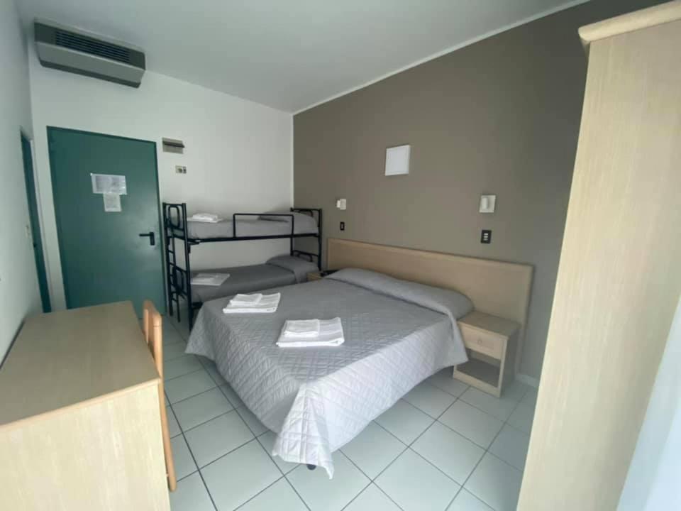 לידו די סביו Hotel Rex מראה חיצוני תמונה