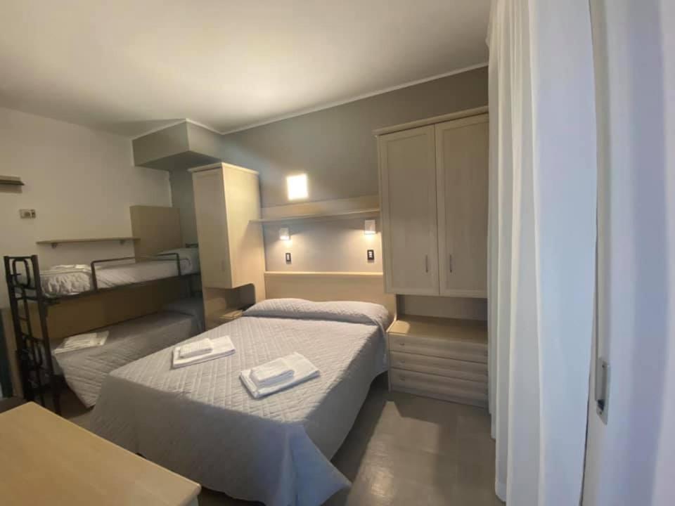 לידו די סביו Hotel Rex מראה חיצוני תמונה